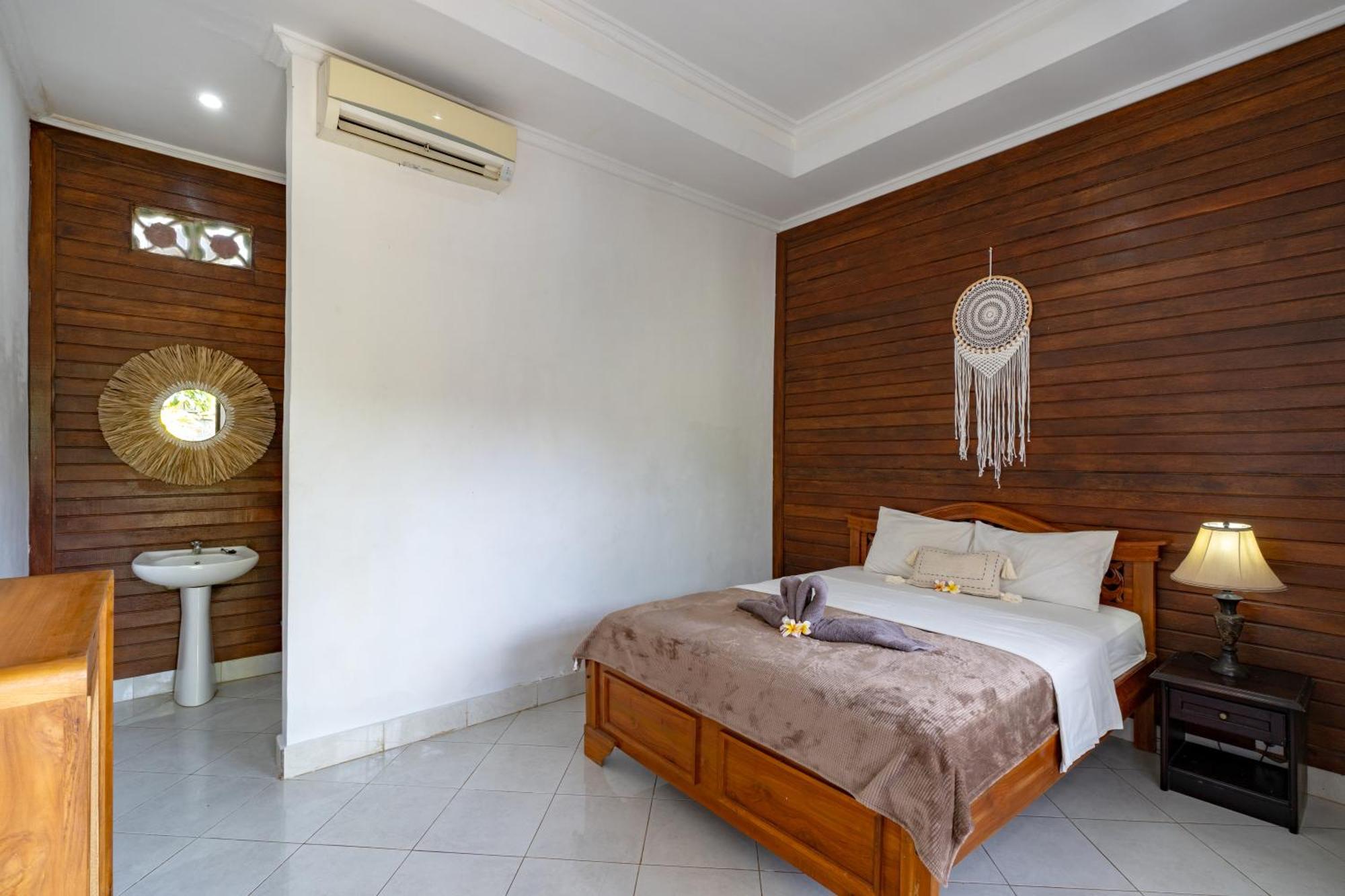 Widia Homestay Nusa Lembongan Exterior foto